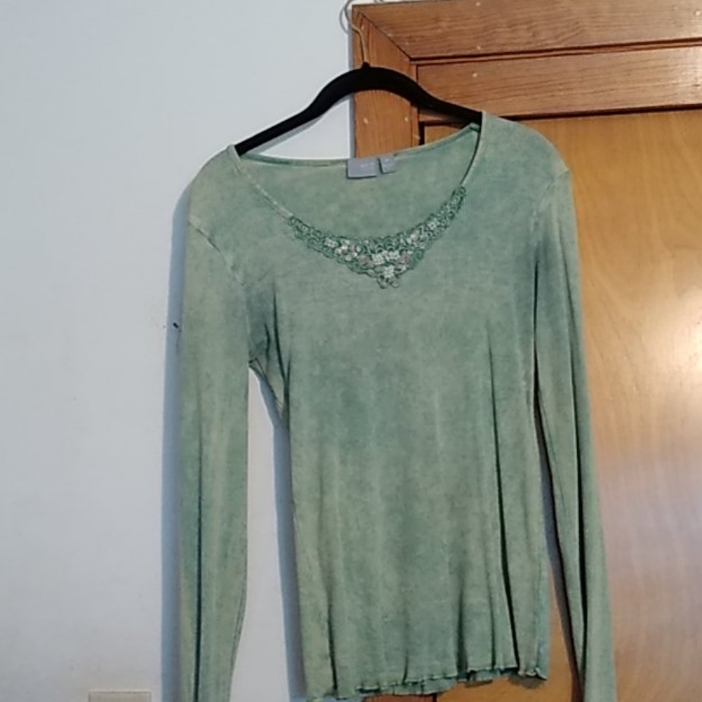 Long sleeve shirt